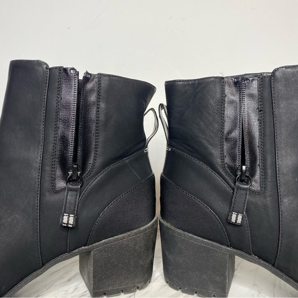 Dr. Scholl’s Level Best Heeled Bootie 11M - Picture 7 of 12